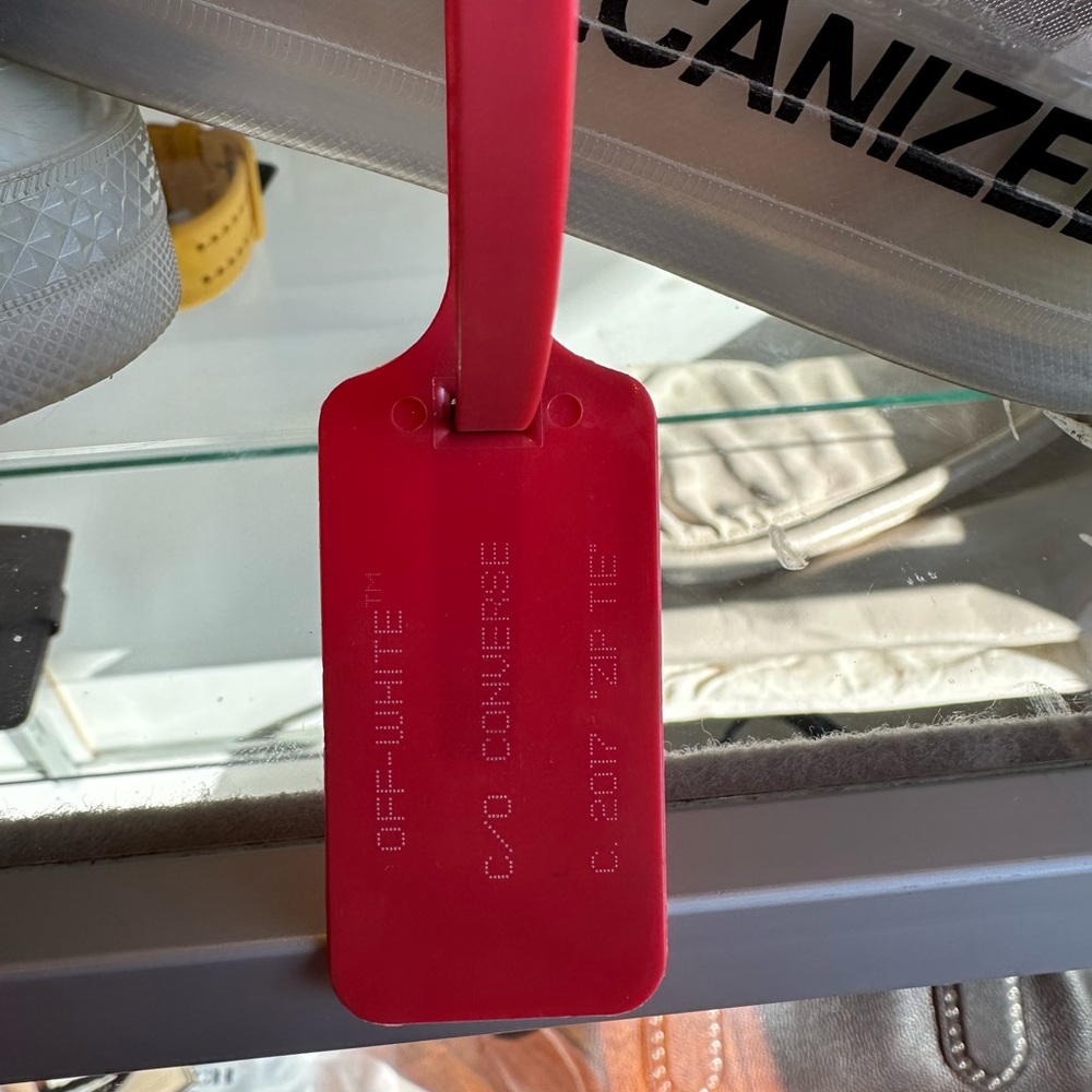 Off White Converse - Picture 10 of 10